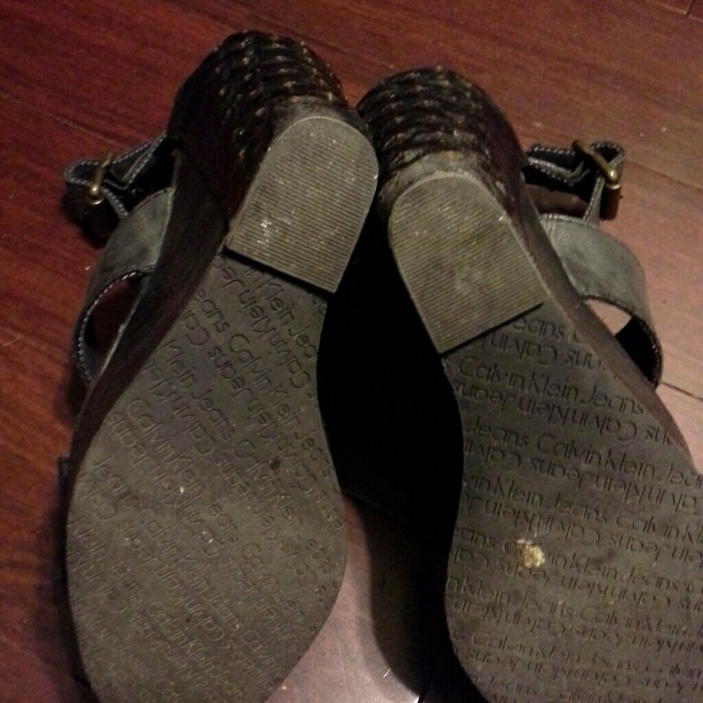 Shoes - Picture 3 of 3